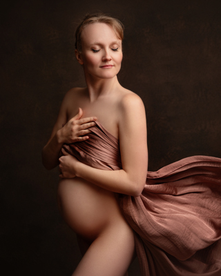 Stefanie-Kundenbewertung-bodyprint-babybelly-berlin-statue-babybauch_Fotoshooting